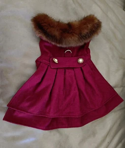 BURGUNDY WOOL BLEND w/ FAUX FUR COLLAR DOG COAT  Sz  MEDIUM - Picture 1 of 4