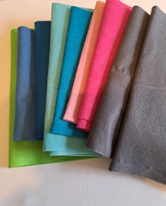 Konvolut Bastelfilz 1,2-1,5 mm - Bild 1 von 3