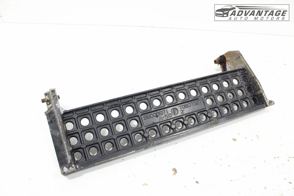 Hummer H2 2003-2009 pasajero delantero derecho estribo estribo almohadilla de asistencia OEM Foto 1 de 4