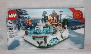 NEW LEGO 40416 Christmas Ice Skating Rink Winter Holiday Limited Edition SEALED - Picture 1 of 6