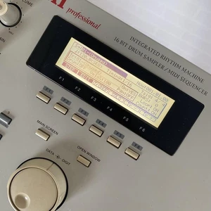Akai Professional MPC2000 Sampler Sampling Sequencer getestet gebraucht aus Japan - Bild 1 von 14
