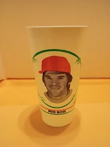 1977 Pete Rose Plastic Souvenir Cup Cincinnati Reds - Picture 1 of 12
