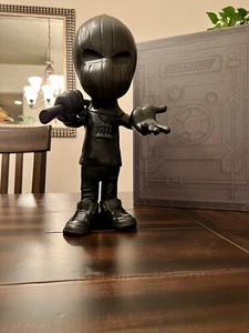 Brand New Art By Bankrupt Vinyl Figure Limited Edition only 50 made - Picture 1 of 10