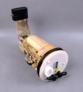 TOYOTA 1JZGTE-VVTI JZS171 Fuel Pump SENDER ASSEMBLY 77020 30060 OEM USED - Picture 1 of 14