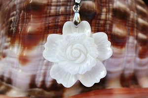 P115 Guscio Madreperla Accessori CON PERLE CIONDOLO COLLIER CAVO COLLANA - Foto 1 di 1