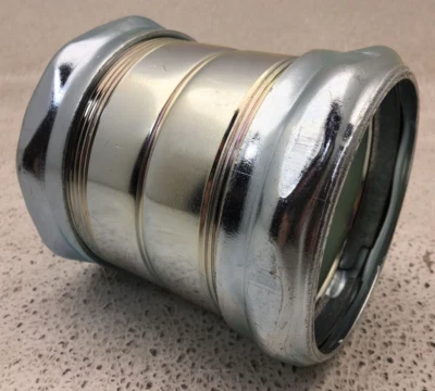 ACOPLAMENTO DE COMPRESSÃO 668S TOPAZ 3 POLEGADAS AÇO EMT - Imagem 1 de 4