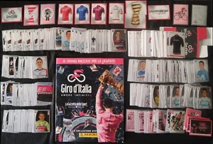 Album vuoto e serie completa di figurine e card Giro d'Italia Amore Infinit01 - Foto 1 di 1