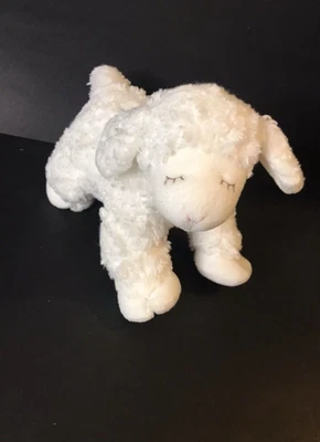 Chocalho de pelúcia Baby GUND Winky Lamb bicho de pelúcia, branco, 7"  - Imagem 1 de 4