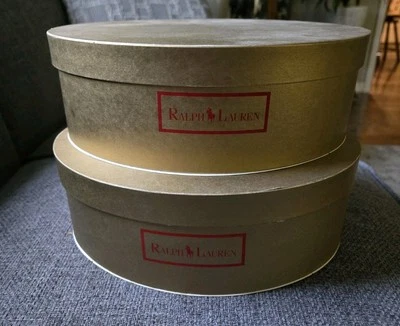 Ralph Lauren Polo Oro Caja de Regalo con Letras Rojas Ovaladas Juego de 2 Foto 1 de 4
