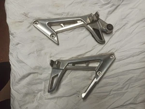 Pedane Passeggero Yamaha Fazer Fzs 1000 2000-2005 - Picture 1 of 1