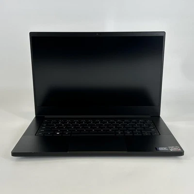 Razer Blade 14 144Hz FHD 2022 3.3GHz Ryzen 9 6900HX 16GB 1TB SSD NVIDIA RTX 3060 Foto 1 de 4