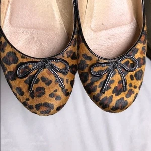 Boutique 9 Pony Hair Heels with Bowtie Accent Animal Print Size 7 Shoes - Picture 1 of 8