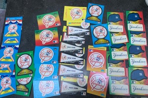 1980s Fleer Baseball team logo sticker cards New York Yankees (33) Big lot
