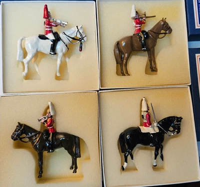 Lote: 4 x salvavidas DUCAL, soldado M19, trompetista MT5002, corona, trombón sin usar, en caja Foto 1 de 4