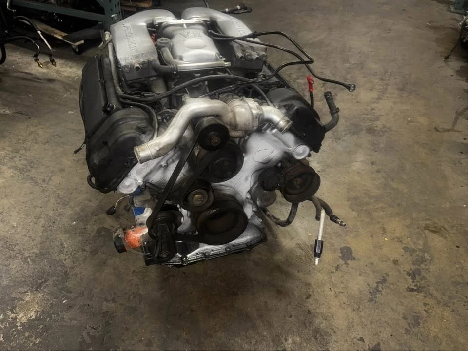 Jaguar XJR XKR 1997 1998 1999 4,0 V8 motor completo sobrealimentado 90 k millas Foto 1 de 4