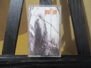 PEARL JAM VS. ORIGINAL CASSETTE - Picture 1 of 5