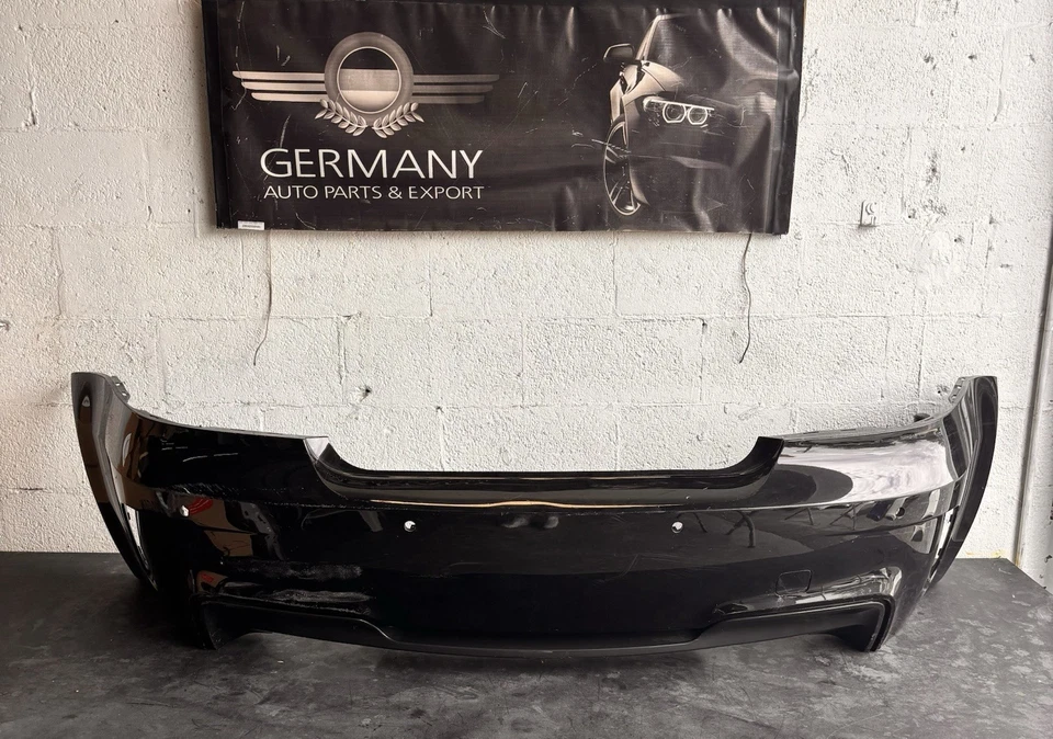 Capa traseira parachoque BMW 1M Coupe 1 Series M Coupe E82 E88 2008-13 #2423 - Imagem 1 de 4