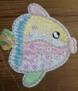 FISH RHINESTONE Embroidered Patchs Motif 7.8cm x 7.2cm, Iron-on Sew or Glue - Picture 1 of 1