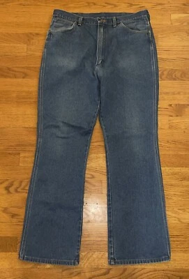 Pantalones de mezclilla para hombre vintage Wrangler azules 945DEN hechos en EE. UU. 38 x 34 etiqueta de cuero Foto 1 de 4