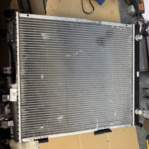 Coolant Radiator for Mercedes Benz S-Class W126 260SE 300SE Model Year '85-'91 - Picture 1 of 3