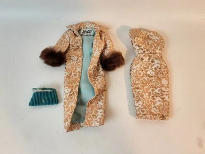 Vintage Barbie Original #961 Noche Esplendor Vestido Abrigo Cartera Solo Años 60 Foto 1 de 4