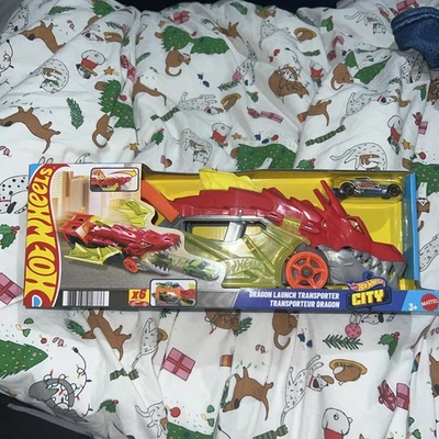 HOTWHEELS CITY LETS RACE DRAGON LAUNCH TRANSPORTER & 1 CAR - Image 1 of 2