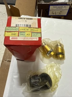OEM Toyota 04474-35060 Cylinder Kit, Rear Wheel 4Runner-86-95 Pickup T100 86-95 - Image 1 of 4