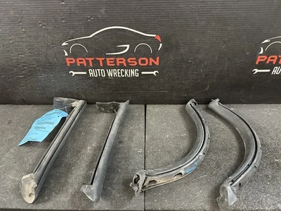 06-09 SATURN SKY ЛЕВАЯ И ПРАВАЯ СТОРОНА КРЫШИ УПЛОТНИТЕЛЬНЫЕ РЕЗИНОВЫЕ УПЛОТНЕНИЯ - Изображение 1 из 4