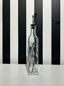 ๐ค Tkmaxx Glass Skeleton Halloween Condiment Vinegar Oil Bottle Gothic Decor - Picture 1 of 7