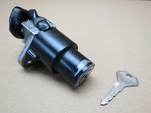 Kawasaki KMX 125-B6 1993 36.724 millas cañón de encendido y llave (12709) - Imagen 1 de 10