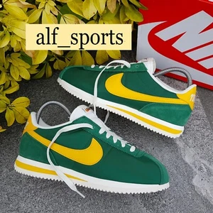 ❤ Entrenadores Nike ® Cortez TXT Nuevos con Etiquetas y Auténticos en Verde y Amarillo Reino Unido Talla 9 EU 44 - Imagen 1 de 20