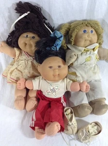 Lotto di 3 bambole vintage Cabbage Patch per bambini - Foto 1 di 11