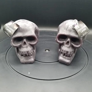 Set di 2 Candele Figurali Teschio Halloween Non Profumate 4,5 Pollici, Nero - Foto 1 di 8
