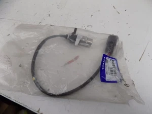 Genuine Volvo C70 S60 S70 S80 V70 XC70 X90 Crankshaft Sensor 31331754 - Picture 1 of 1