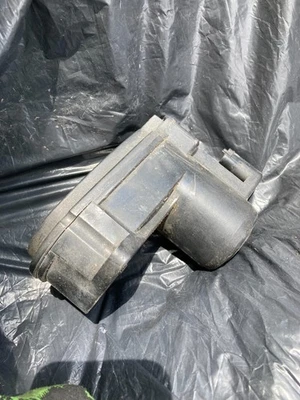 Tesla Model 3 REAR Left BRAKE CALIPER Motor only 2017-2023 1044623-00-H - Image 1 of 3