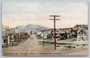 1909 Millinocket, Maine - Katahdin Avenue - Stadt, Berg, Mt. Ave. ME Postkarte - Bild 1 von 3