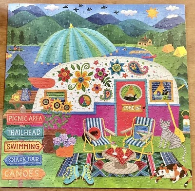 Rompecabezas Ceaco - Happy Camper - Lake Camper - 300 piezas de gran tamaño Foto 1 de 3