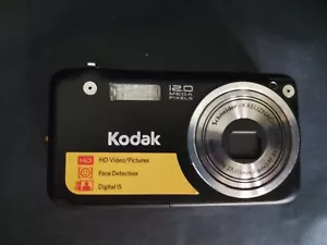 Kodak EasyShare V1253 12.0MP Camera - Silver- With 8 gb SD Card - Tested - Picture 1 of 6