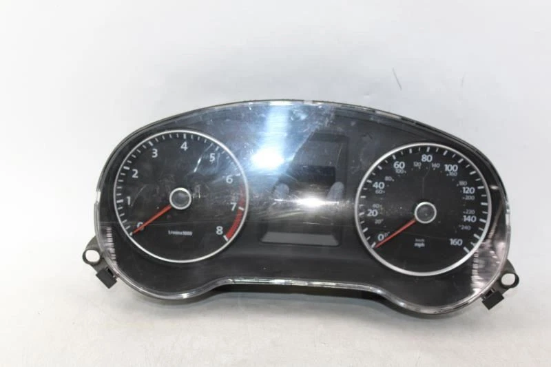 Grupo de velocímetros 74 k millas MPH para Volkswagen Jetta 2011-2012 OEM #28185 Foto 1 de 4