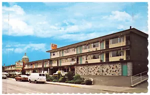 Early Ford Econoline, '60 Pontiac AT CREST MOTOR INN, Victoria, British Columbia - Picture 1 of 3