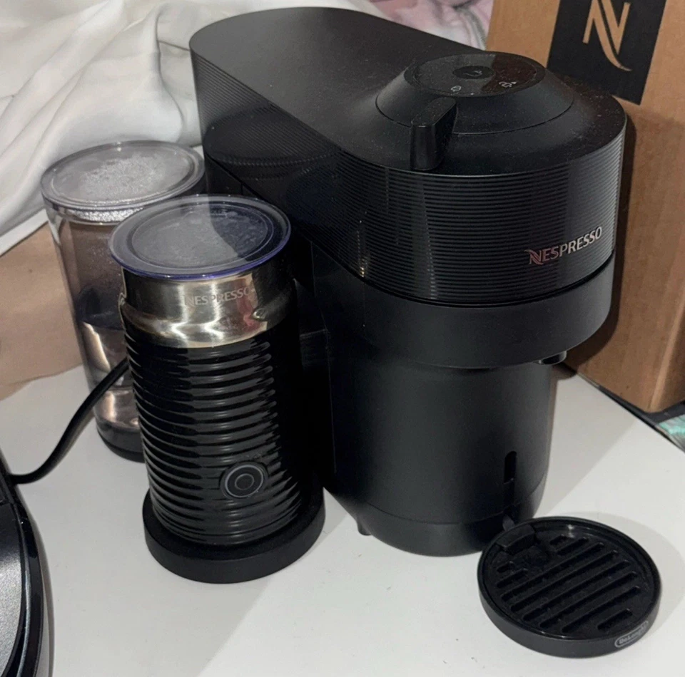 Máquina de café Nespresso Vertuo Pop+  Foto 1 de 1