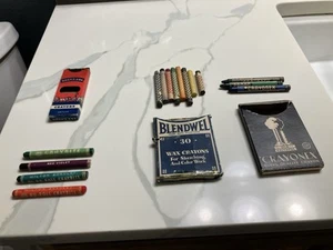 Various Vintage Crayons And Boxes - Picture 1 of 7