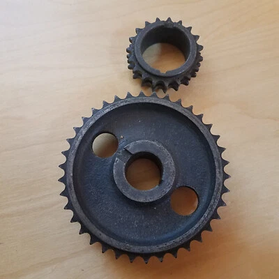 Citroen Traction Avant 7/11CV Perfo engine timing gear set - Used 461.178 - Image 1 of 4