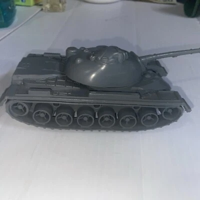 RARO Juguete Vintage Tanque de Batalla Tanque de Combate Juguete Miniatura - ¡BONITO! Falta rueda Foto 1 de 4