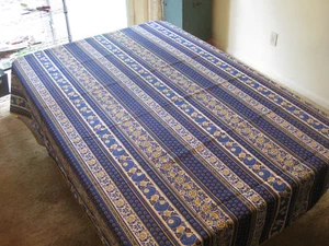 French Provencal Tablecloth, 8 Cloth Napkins, 1 Cloth Bread Basket France - Picture 1 of 9