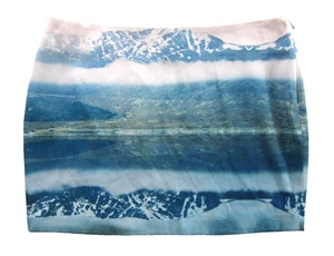 Neu mit Etikett NA-KD Blue Misty Morning White Mountain recycelt niedrige Taille Minirock Größe 6 - Bild 1 von 4