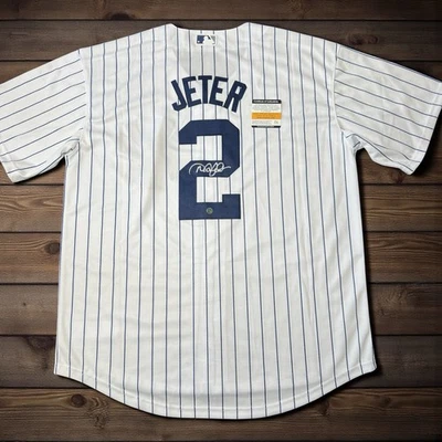 Derek Jeter Signed Yankees Jersey Autographed W/COA - Image 1 of 4