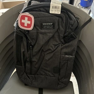 SWISSGEAR Getaway Weekend Laptop Backpack Heather Gray Fits Work 18” Laptops New - Picture 1 of 2