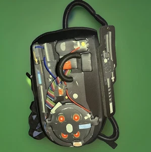 Ghostbusters Proton Pack Rucksack mit Partikelstab Kostüm Cosplay Etiketten - Bild 1 von 3