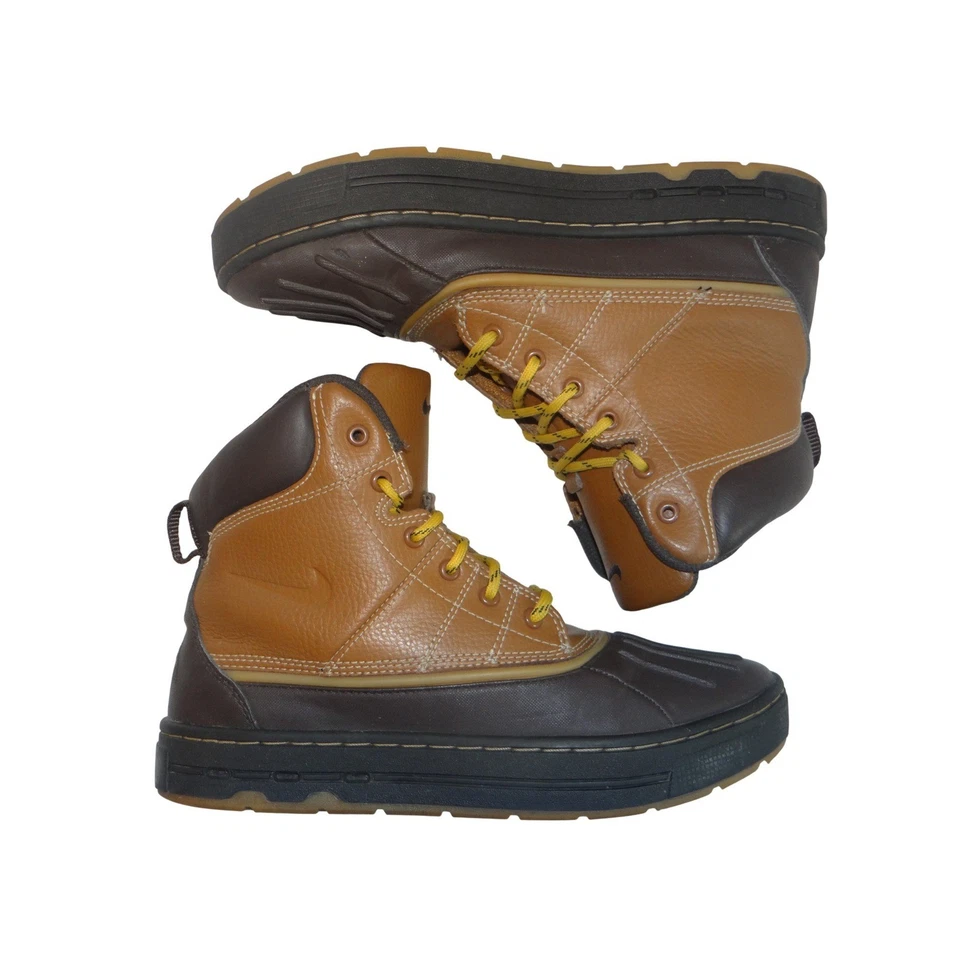 Nike ACG Niños Nike Botas Cuero Marrón Amarillo Cordones Talla 5.5Y Foto 1 de 4